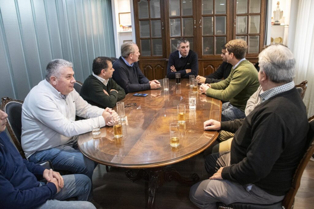 El Municipio se reunió con los directivos de la SAT para profundizar las mejoras en el transporte urbano