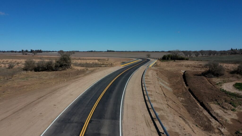 La Provincia impulsa un plan integral de bacheo en rutas de 16 departamentos