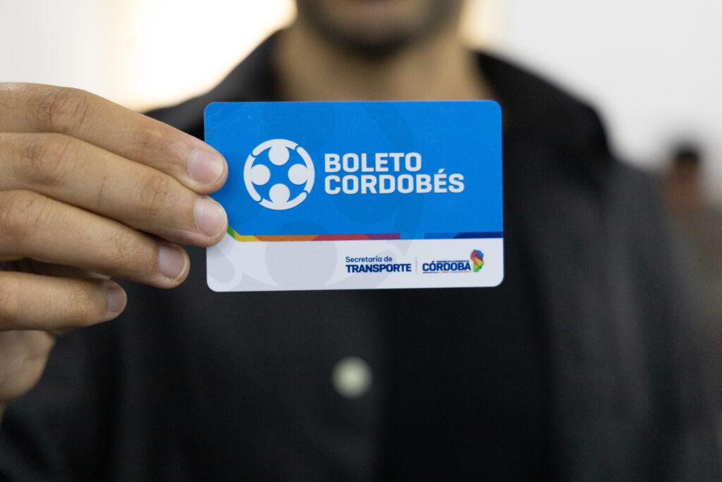 Durante el receso invernal se suspende el uso del Boleto Educativo Cordobés