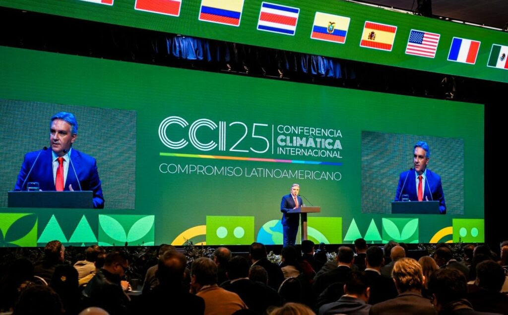 Ante más de 5.500 asistentes, Llaryora inauguró la Conferencia Climática Internacional