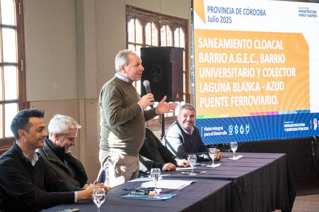 Más de 25 mil vecinos se beneficiarán con las obras de cloacas en Banda Norte y Las Higueras