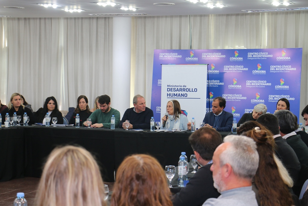 Río Cuarto: Más de 30 intendentes de la Comunidad Regional se reunieron con la ministra Montero