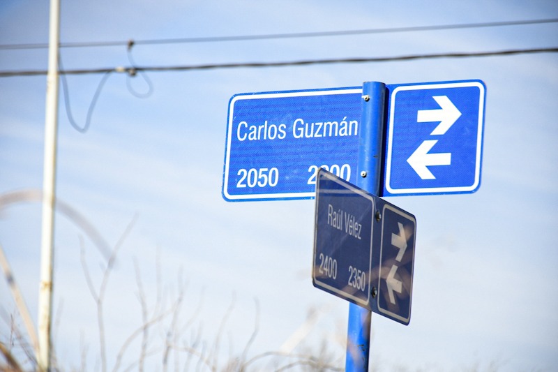 Avanza el ordenamiento urbano de barrio Las Quintas con la entrega de las alturas de los domicilios