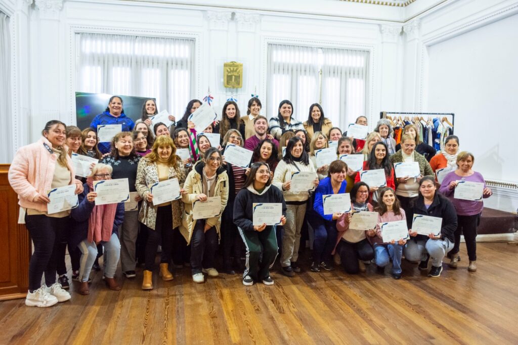 Trama Emprendedora: más de mil mujeres ya recibieron su certificado