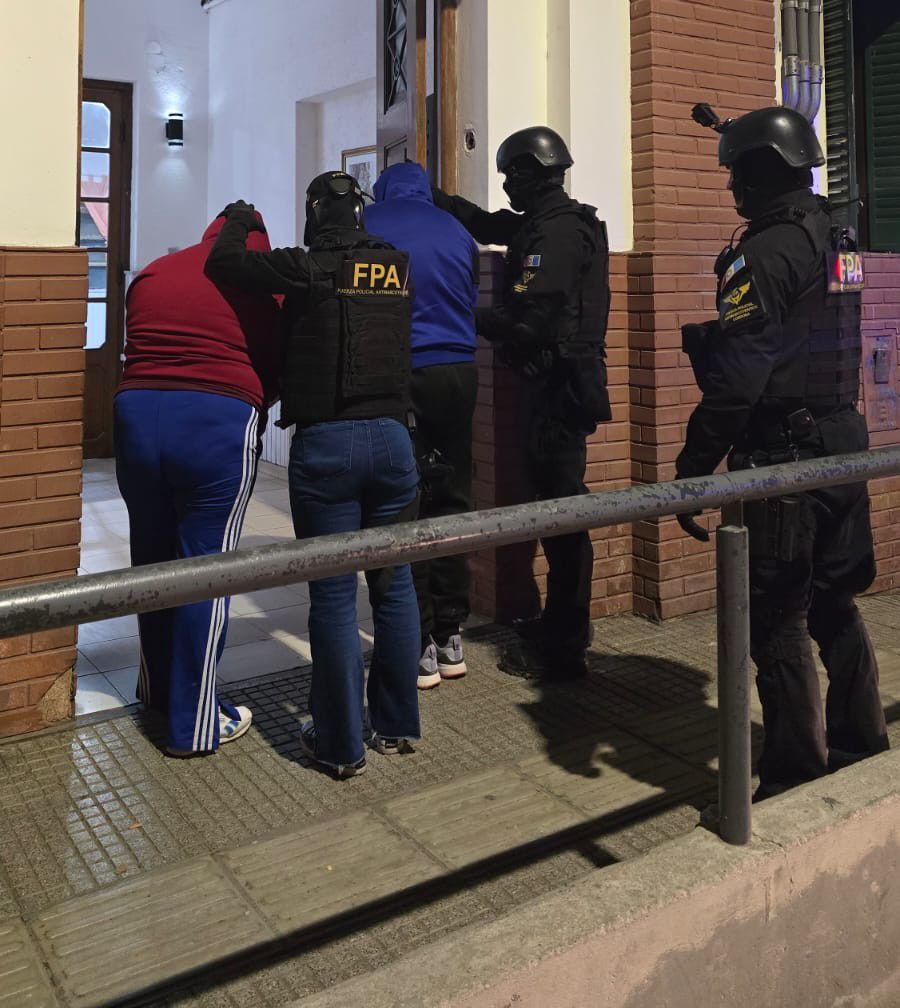 FPA cerró tres puntos de venta de cocaína frente a un merendero en Río Cuarto. Dos detenidos