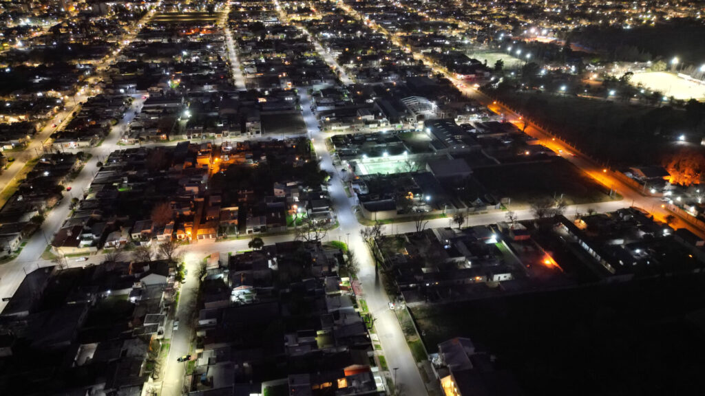 Río Cuarto alcanza el 60% del plan de Mil luminarias LED