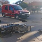 Perdió la vida un motociclista de 29 años tras chocar contra un utilitario