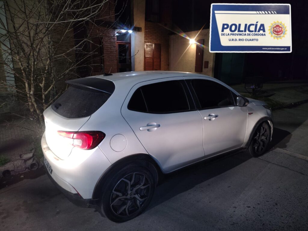 Operativos de control: recupero de vehículo sustraído en la ciudad de Córdoba.