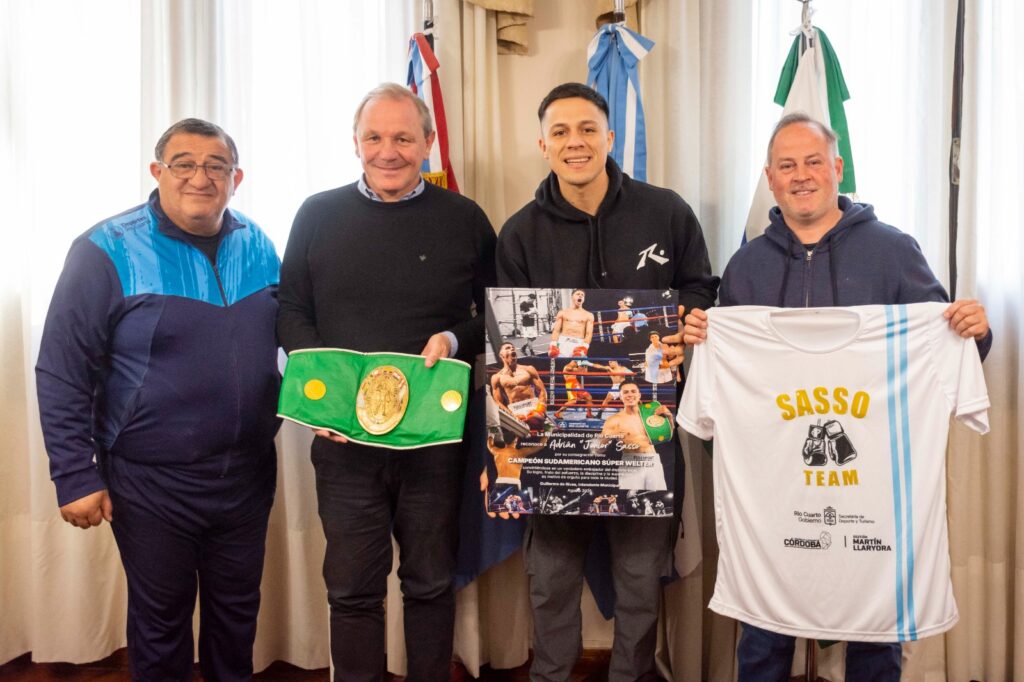 De Rivas recibió a Adrián Sasso tras su consagración en Venezuela