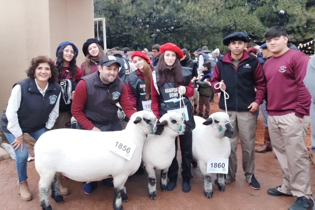 Una escuela rural de Córdoba nuevamente premiada en la Exposición Rural de Palermo