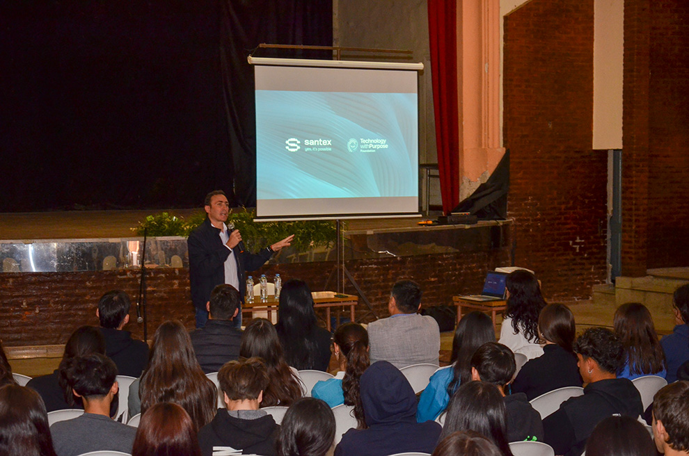 Laboulaye: La Provincia realizó talleres en Inteligencia Artificial y Ciberestafa con el programa “Convive CBA”