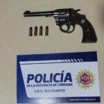 Allanamiento positivo en barrio Alberdi: secuestran arma de fuego y estupefacientes.
