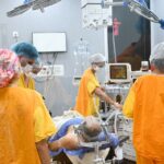 Avance en la medicina pública: Realizan dos cirugías cerebrales con estimulación de emociones