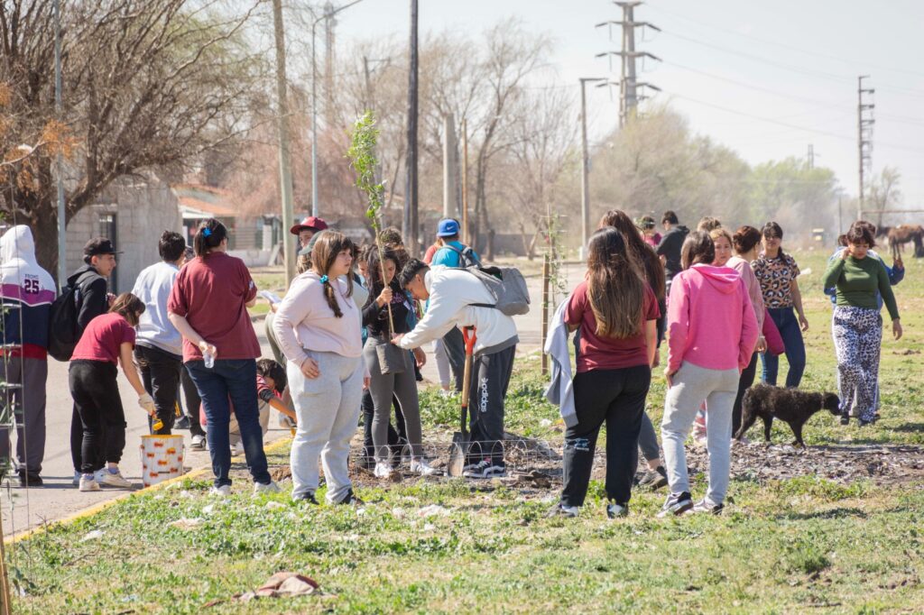 Jornada de transformación comunitaria en el barrio 400 viviendas