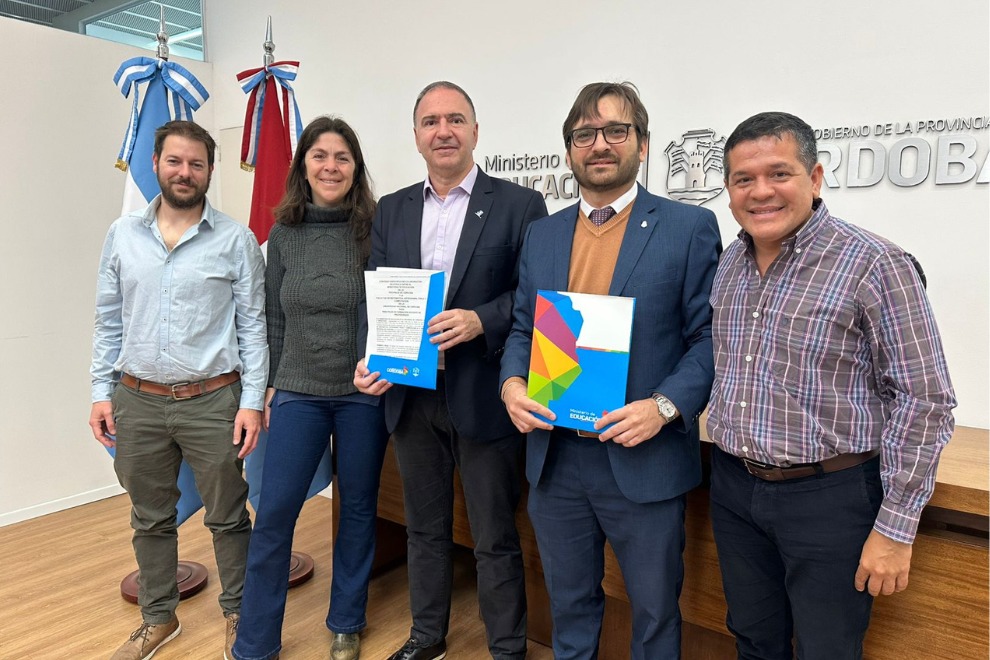 Educación y FAMAF firmaron un convenio para fortalecer las prácticas docentes