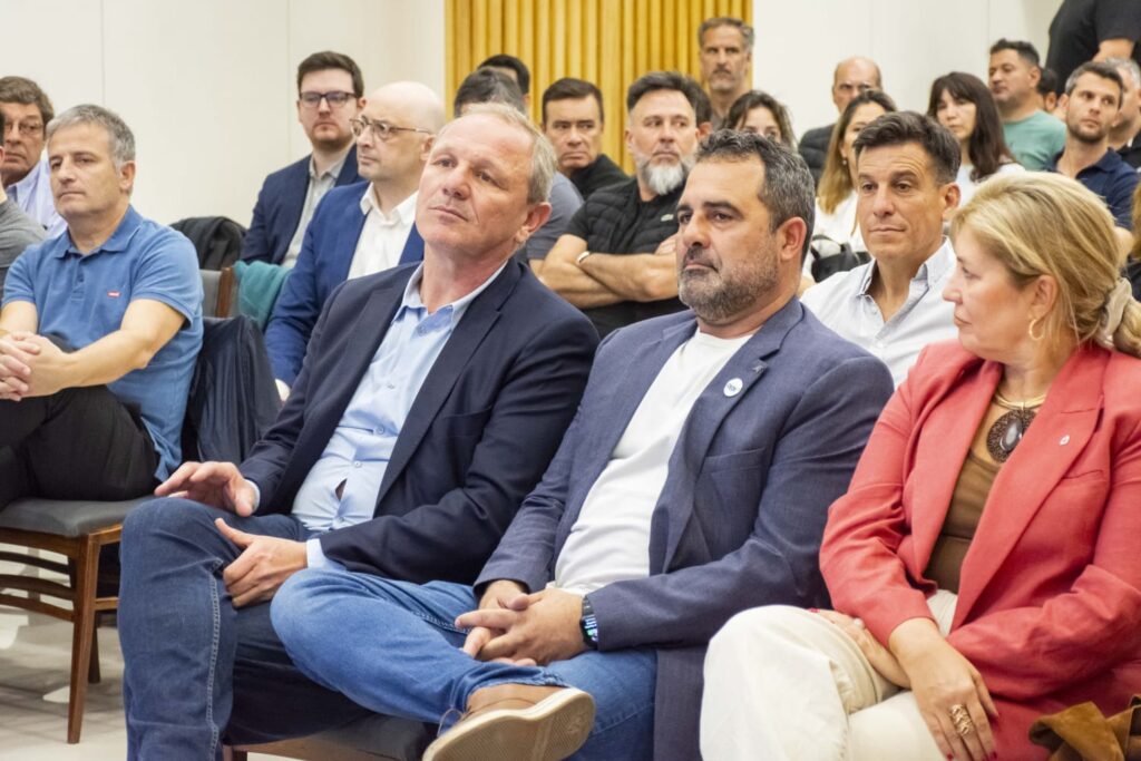 Se realizó el Foro Industria, Sociedad y Estado: un amplio espacio de debate