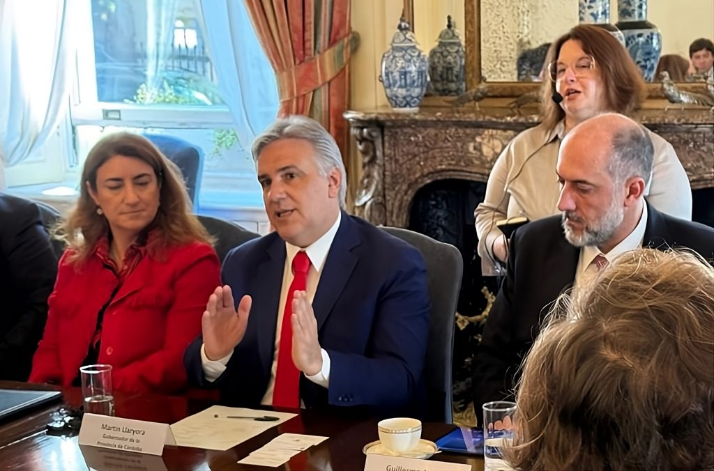 En Londres, Llaryora celebró el respaldo internacional a la solidez financiera de Córdoba