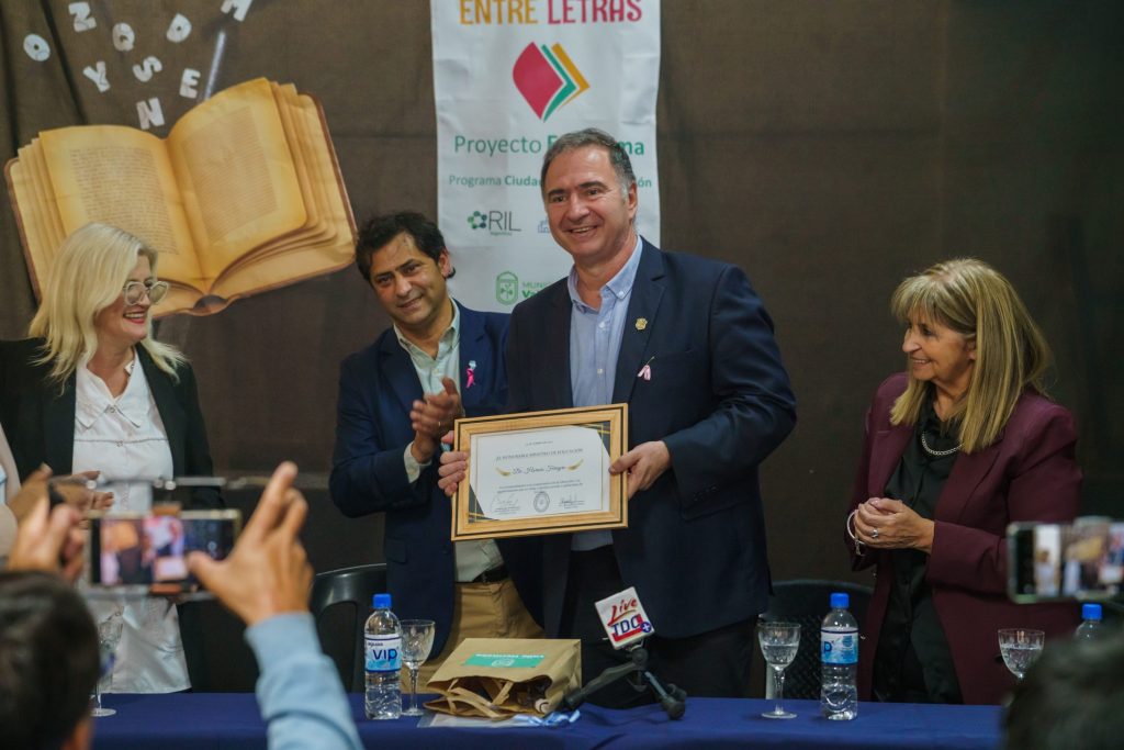Ferreyra acompañó la presentación del proyecto “Valle entre Letras” en el marco del Programa Ciudades de la Educación