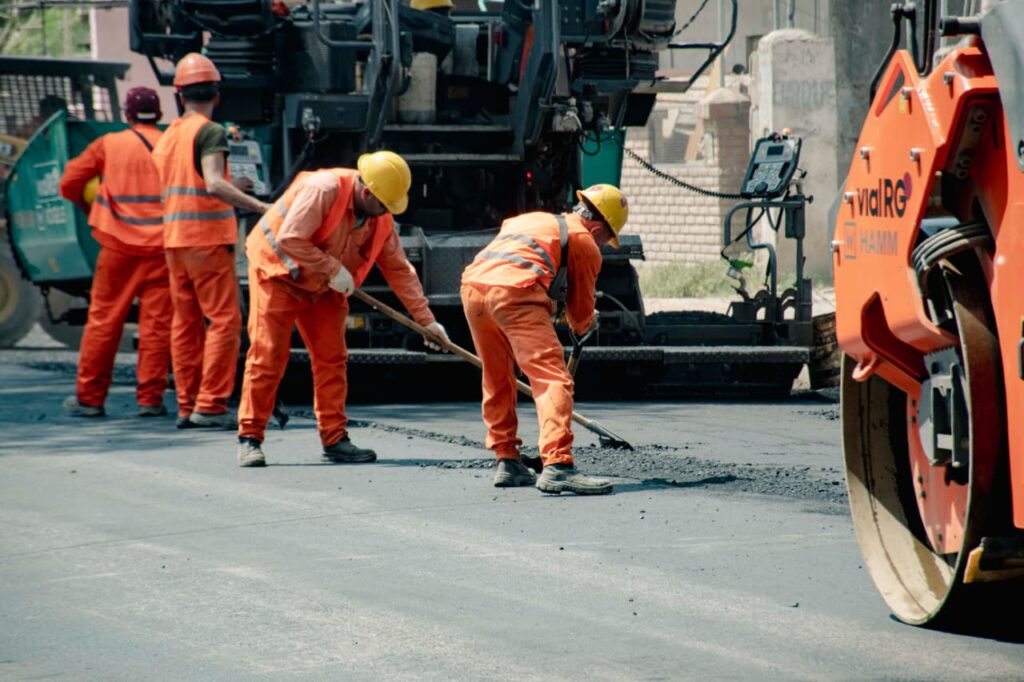 El Municipio avanza con la repavimentación en el barrio Las Delicias