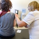 Salud amplía la vacunación contra el dengue a jóvenes de 15 a 17 años