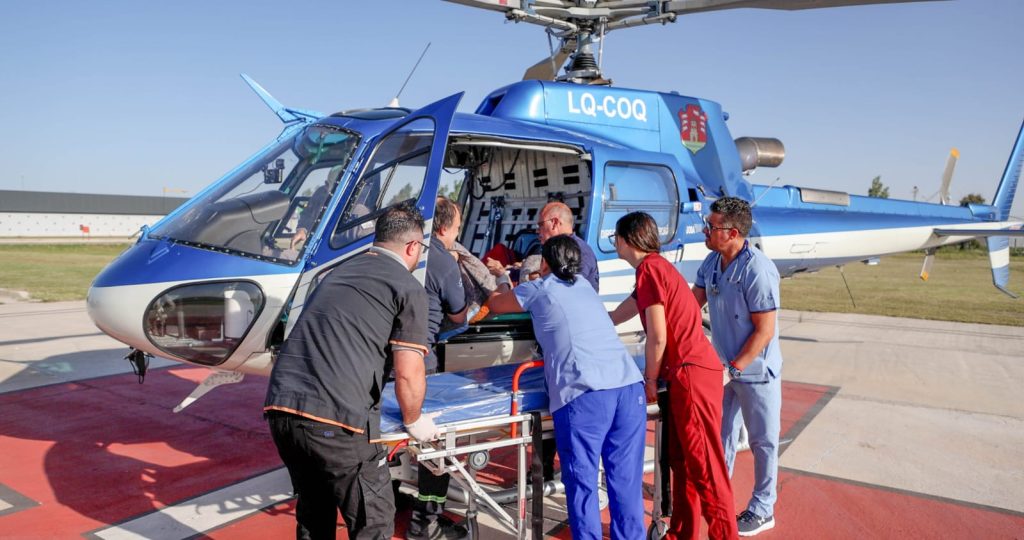 La Provincia realizó un rescate aéreo de emergencia en la zona del Cerro Negro