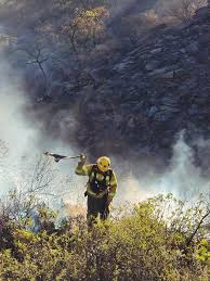 El incendio de Guasapampa sigue activo