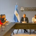 La Provincia entregó kits deportivos para más de 300 escuelas rurales