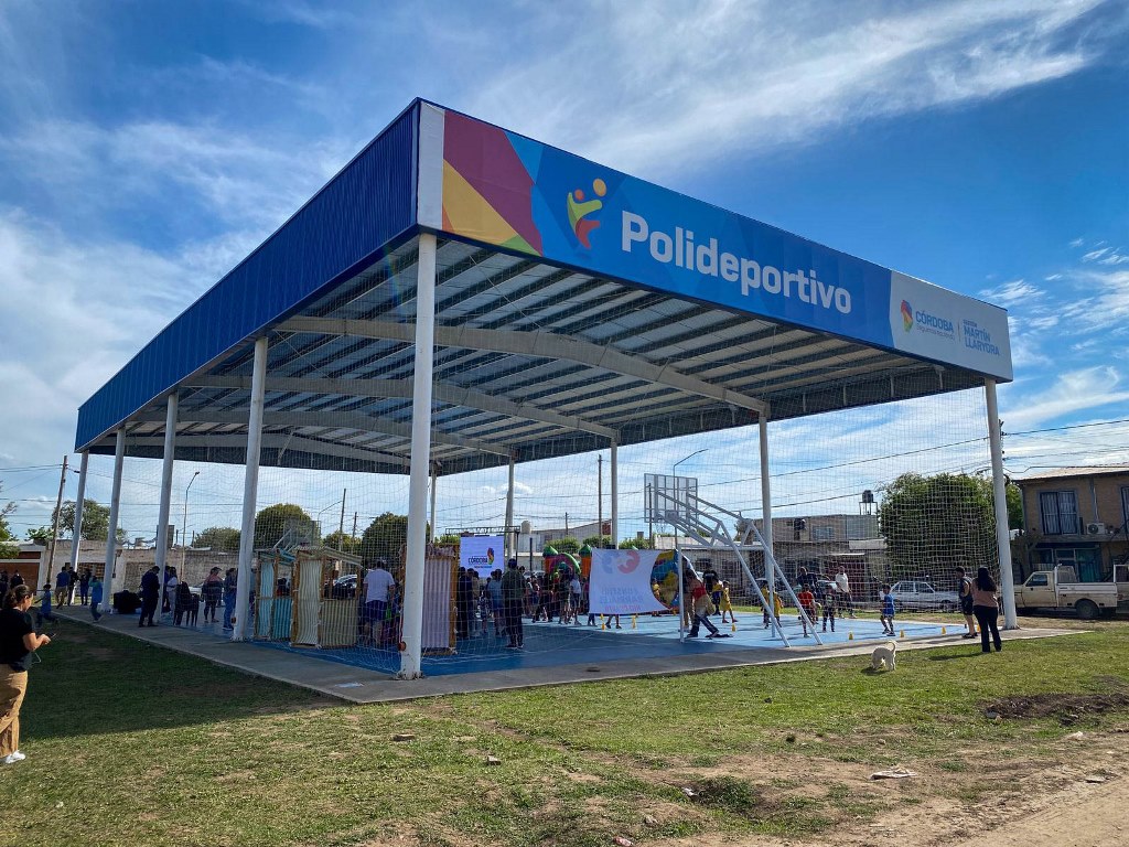 Río Cuarto: Las familias de Barrio Fénix ya disfrutan de un nuevo Polideportivo