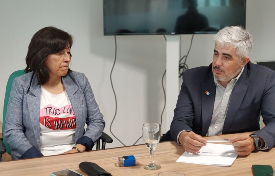 Salud firmó un convenio de colaboración con el Colegio Profesional de Ciencias Bioquímicas