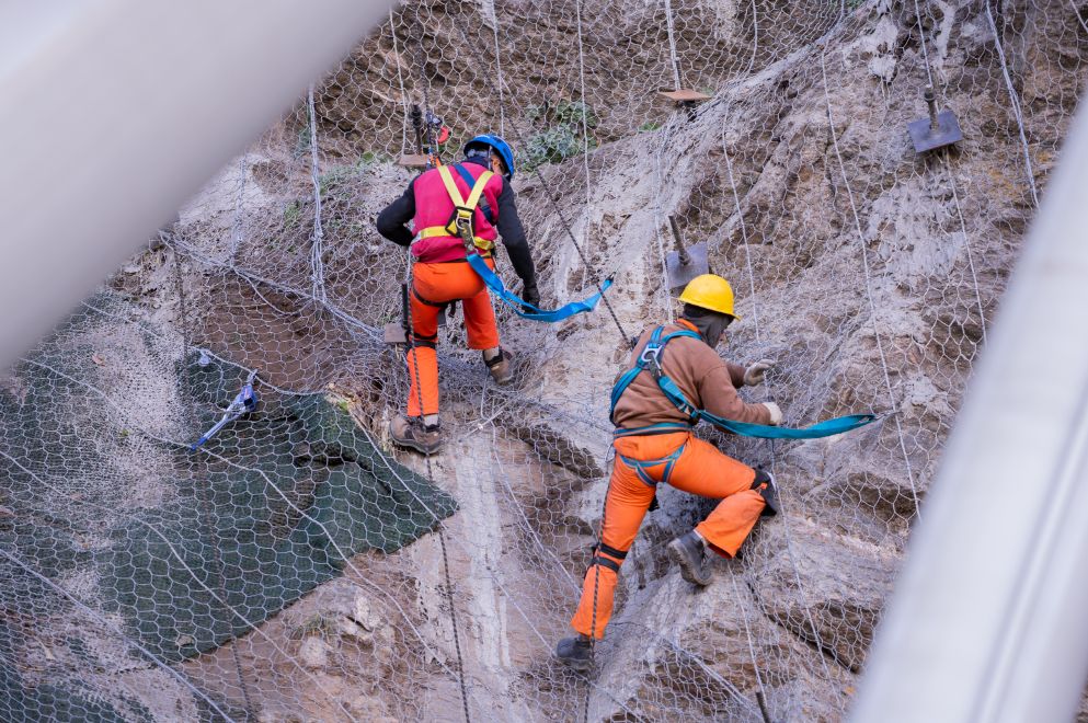 Así se trabaja en el Camino de los Túneles