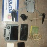 Intentaba ingresar elementos a la cárcel utilizando un dron y el aparato cayó en el patio de un hogar de ancianos.
