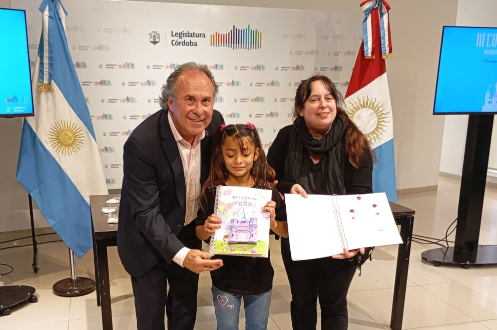 Literatura inclusiva: la Legislatura distinguió a Nahiara Albornoz