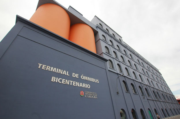 Los usuarios de los Boletos Sociales en el transporte deberán cambiar su tarjeta