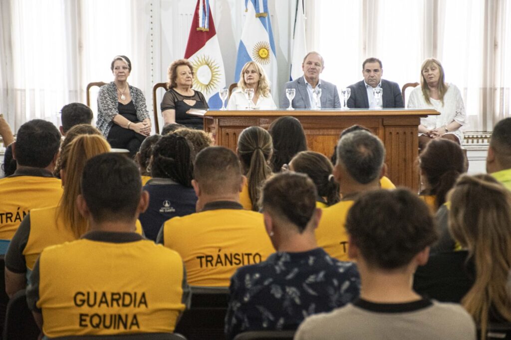 Más de 50 agentes de Tránsito completaron su formación sobre habilidades para la gestión de conflictos