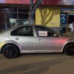 Tenía pedido de captura: Huyó en su auto, después a pie y terminó detenido