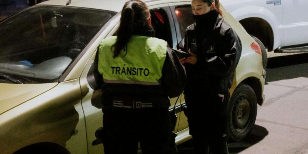 Se controlaron 57 vehículos durante un operativo de seguridad vial en plaza Roca