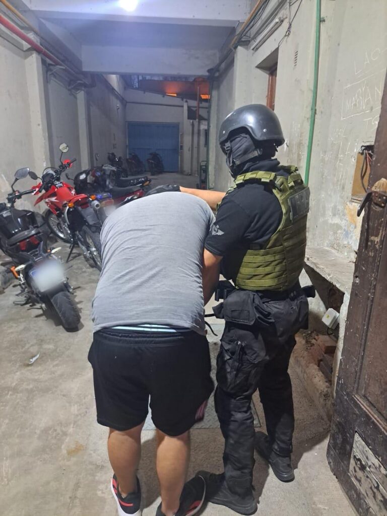 Fpa detuvo a un sujeto en plena «transa» de cocaína en río cuarto