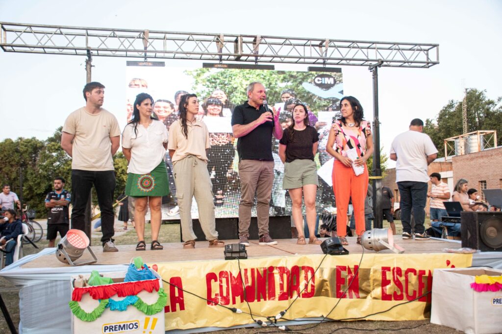 Los centros comunitarios cerraron sus talleres con un gran encuentro en el Andino