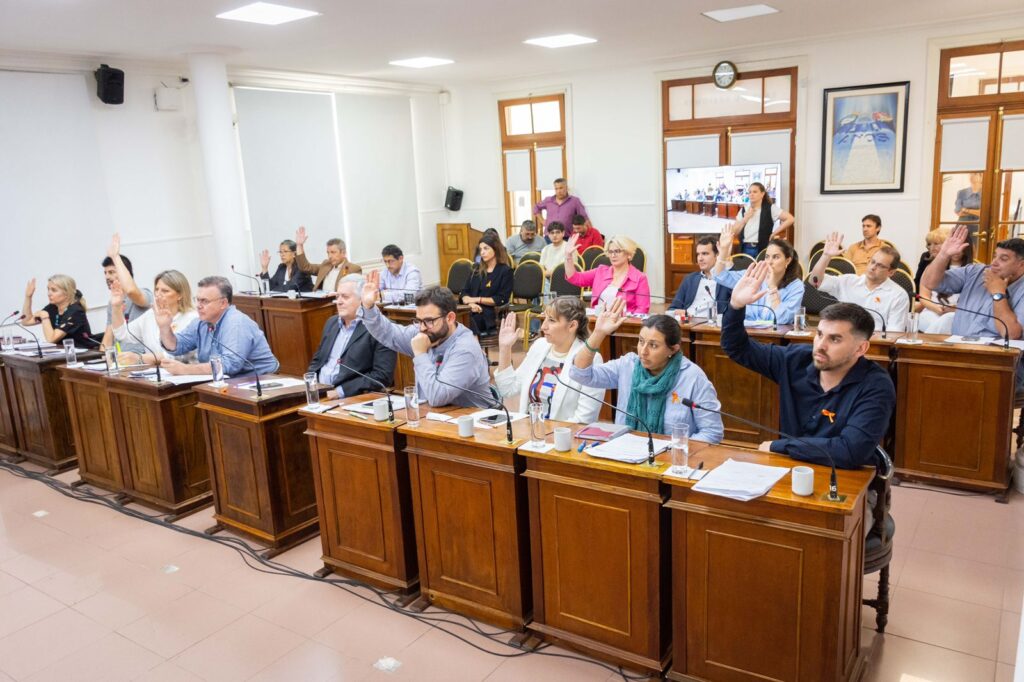 Con amplio apoyo de la oposición, se aprobó en primera lectura el pliego de higiene urbana en el Concejo