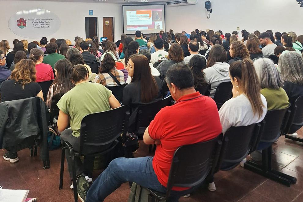 Río Cuarto: finalizó el cursado de la “Diplomatura Universitaria en Acompañantes Comunitarios contra la Violencia de Género 2025”