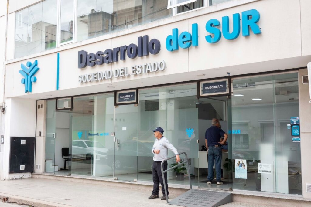 Estacionamiento: quedan pocos días para adherir a la App SEM Río por la baja de los parquímetros