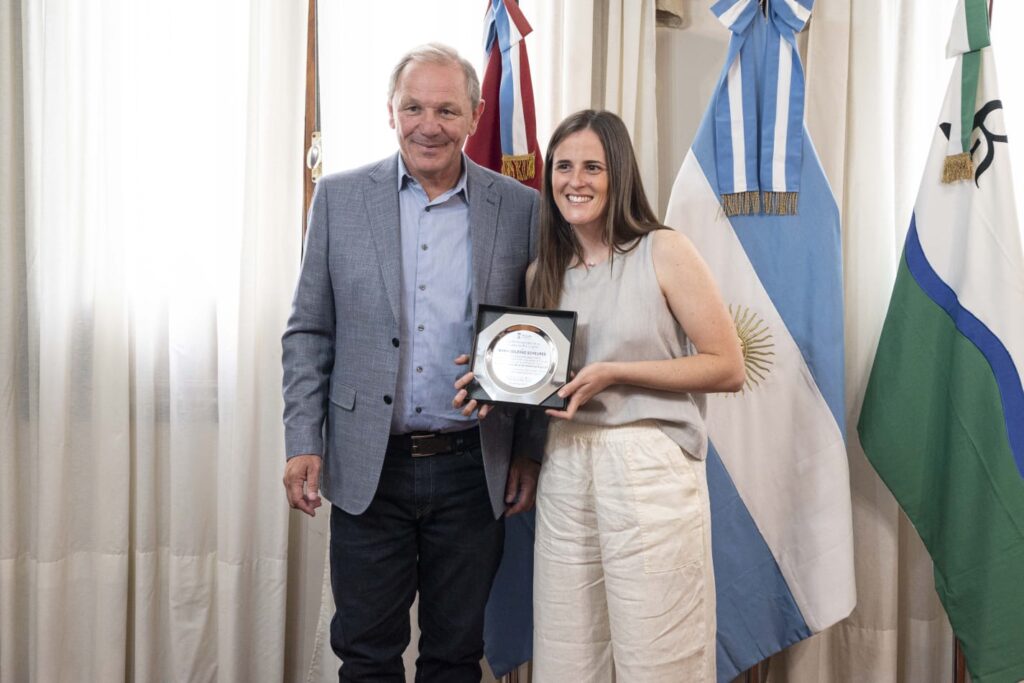 De Rivas recibió a “la estudiante del año” de la Universidad Siglo 21