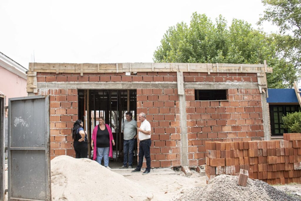 Avanza la construcción de 6 nuevas salas de 3 años en jardines de la ciudad