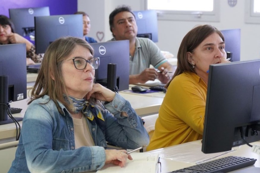 Modernización educativa: Con procesos 100% digitales, la Provincia apuesta por la mejora en la carrera docente