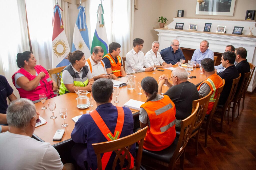 Circunvalación: De Rivas recibió a las empresas que llevan adelante la obra y a la Defensoría para avanzar en acciones conjuntas