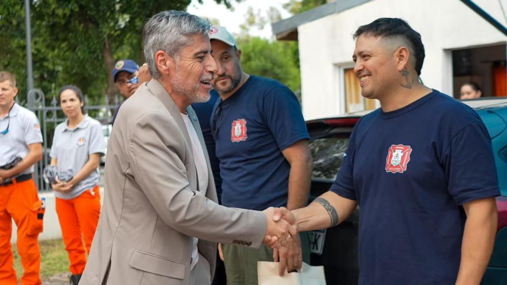 Incendios en Chubut: Una cuarta delegación de bomberos cordobeses viaja al sur del país