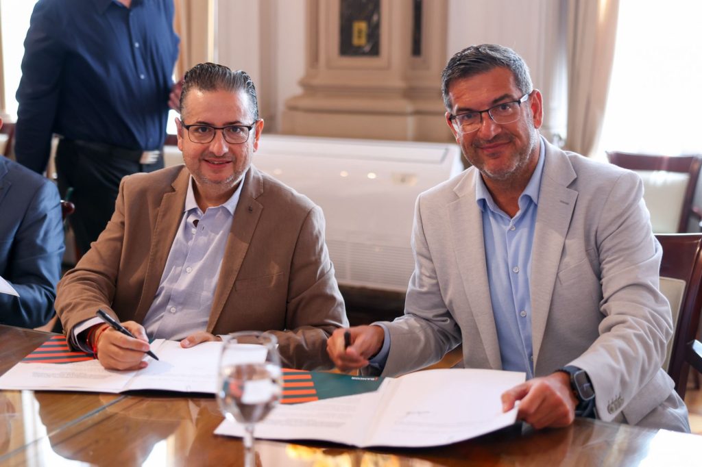 La Provincia y Bancor firmaron un convenio con federaciones cooperativas y mutuales para ampliar el acceso a servicios financieros