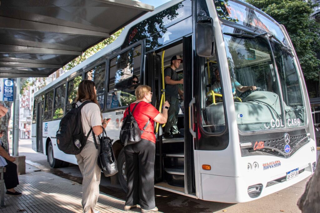 Comenzó sin inconvenientes el nuevo sistema de transporte urbano
