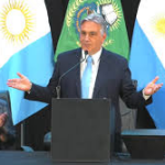 Llaryora impulsará una ley de protección integral para víctimas del delito