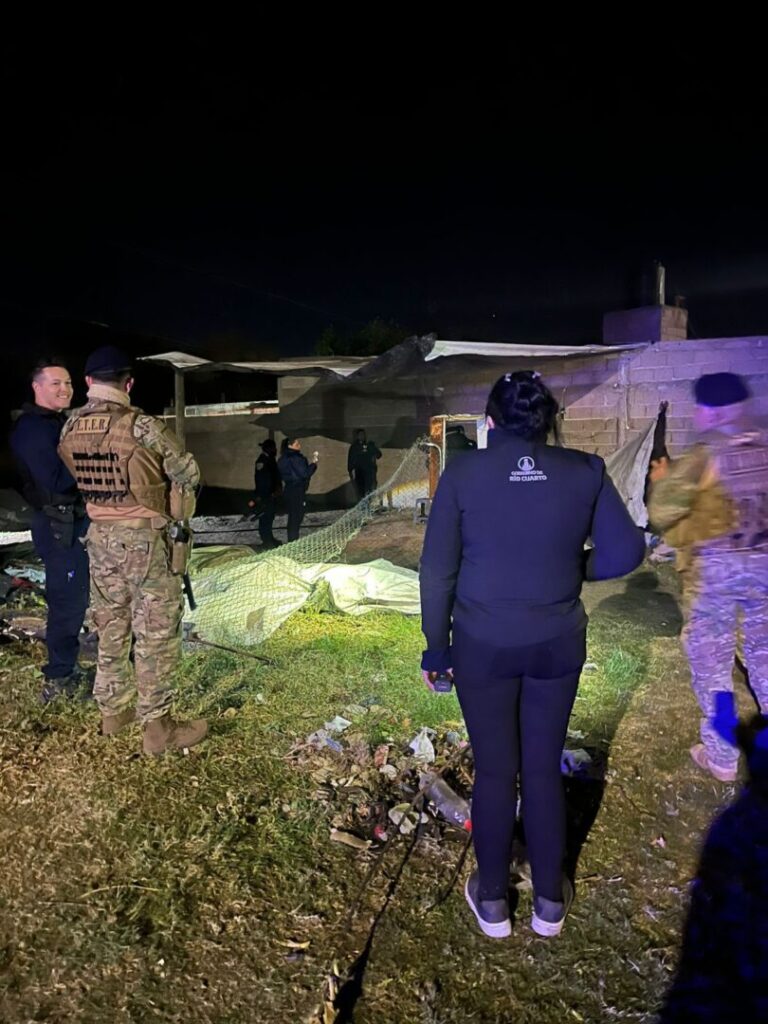 Se desarticuló una fiesta clandestina en el macrocentro de la ciudad.